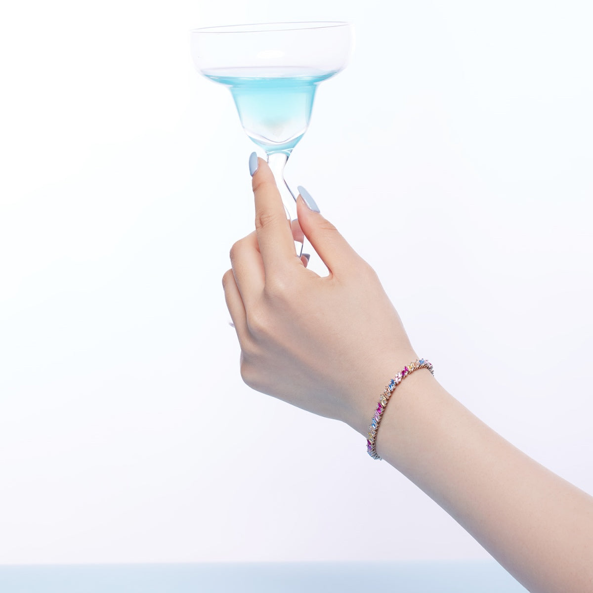 [Violet JW]Ornate Sparkling Multi Cut Party Bracelet