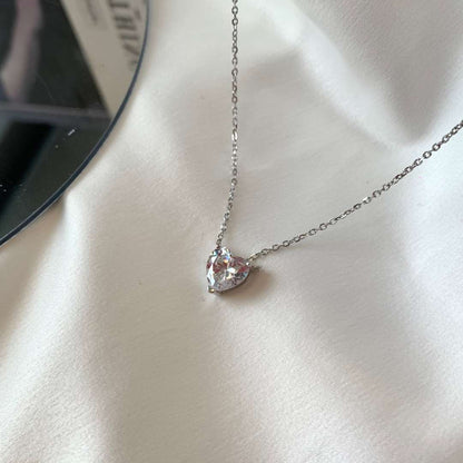 [Violet JW]Heart Shape Main Stone Pendant Collarbone Necklace