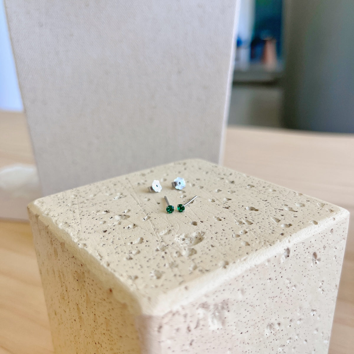 [Violet JW]Delicate Solitaire Earrings