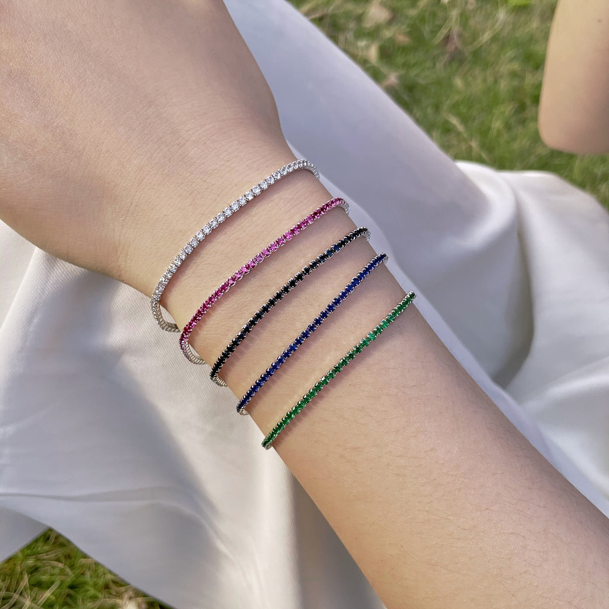[Baslove] Strahlend buntes Party-Armband im Rundschliff