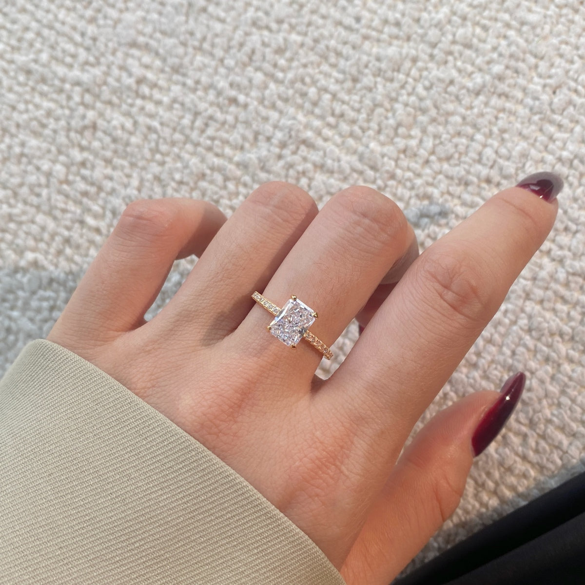 [Violet JW]2.0 Carat Dazzling Sparkling Radiant Cut Party Ring