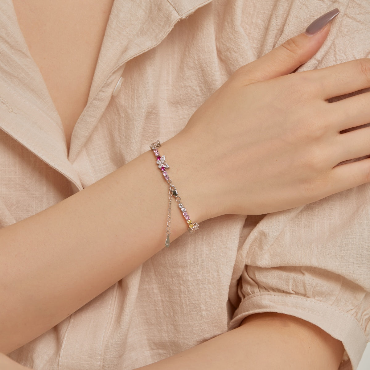 [Violet JW]Ornate Colorful Butterfly Shape Round Cut Daily Bracelet