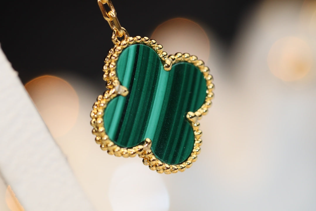 [Violet JW]CLOVER EARRINGS GOLD MALACHITE DIAMOND 3 MOTIF