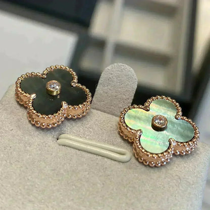 [Baslove]クローバー ミディアム 1モチーフ グレーモップ ダイヤモンド イヤリング