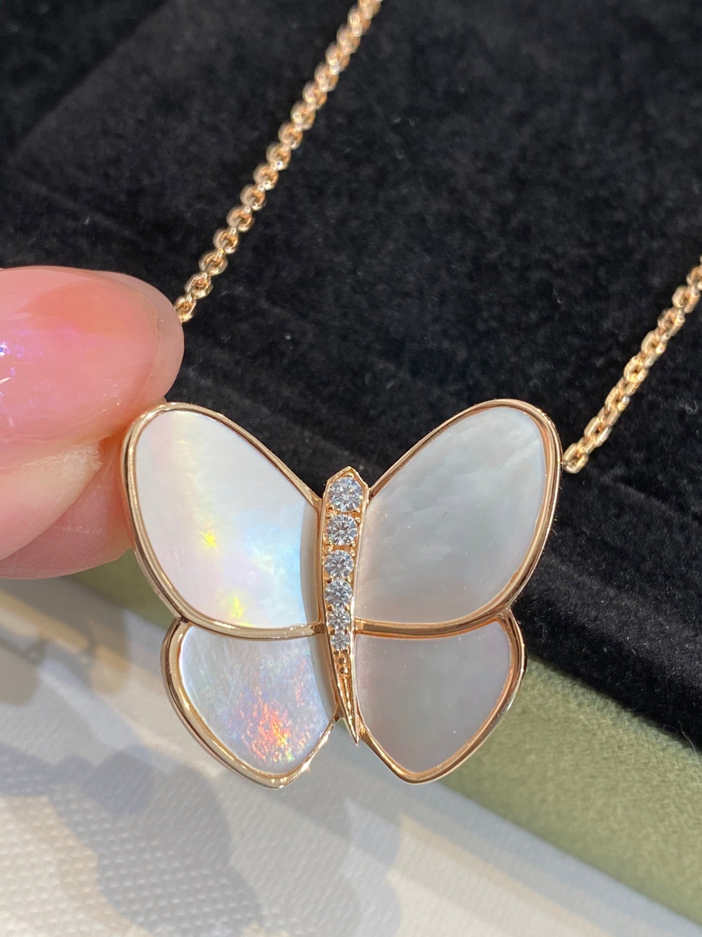 [Violet JW]BUTTERFLY GOLD MOP DIAMOND NECKLACE