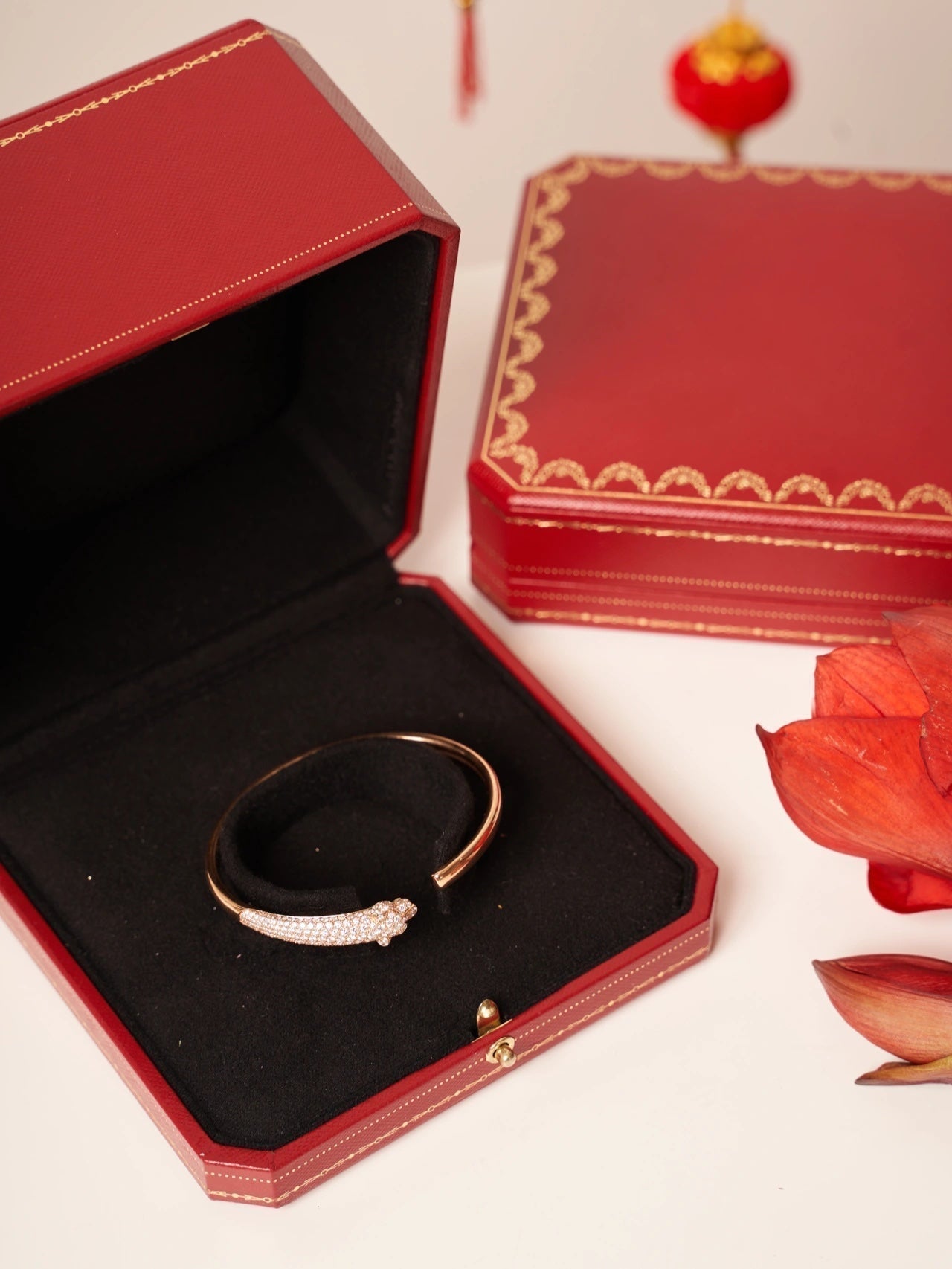 [Baslove] PANTHERE OFFENES ARMBAND AUS ROSÉGOLD MIT DIAMANTEN