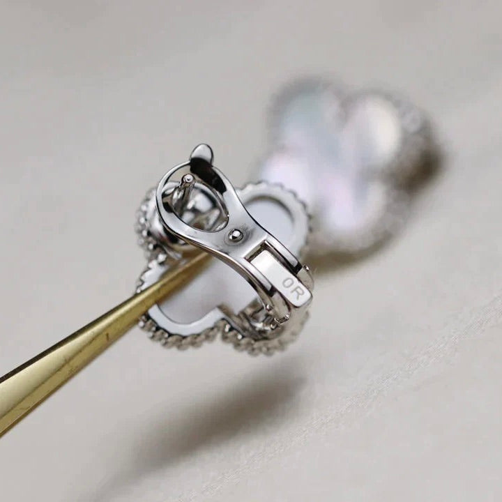 [Baslove]CLOVER MEDIUM 1 MOTIVE WEISS MOP OHRRINGE SILBER