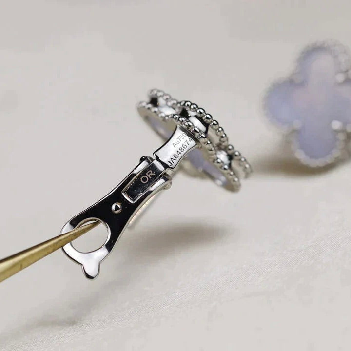 [Baslove]CLOVER MEDIUM 1 MOTIVE WEISS MOP OHRRINGE SILBER