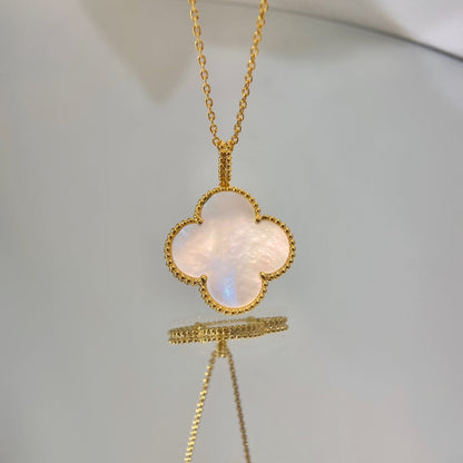 [Violet JW]CLOVER 25MM MOP LARGE PENDANT NECKLACE