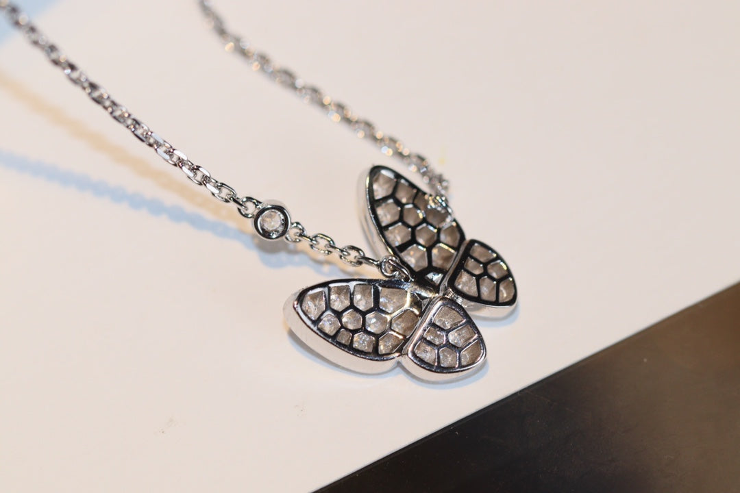 [Violet JW]BUTTERFLY DIAMOND NECKLACE