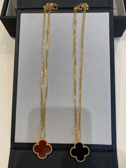[Violet JW]CLOVER 25MM NECKLACE GOLD CARNELIAN