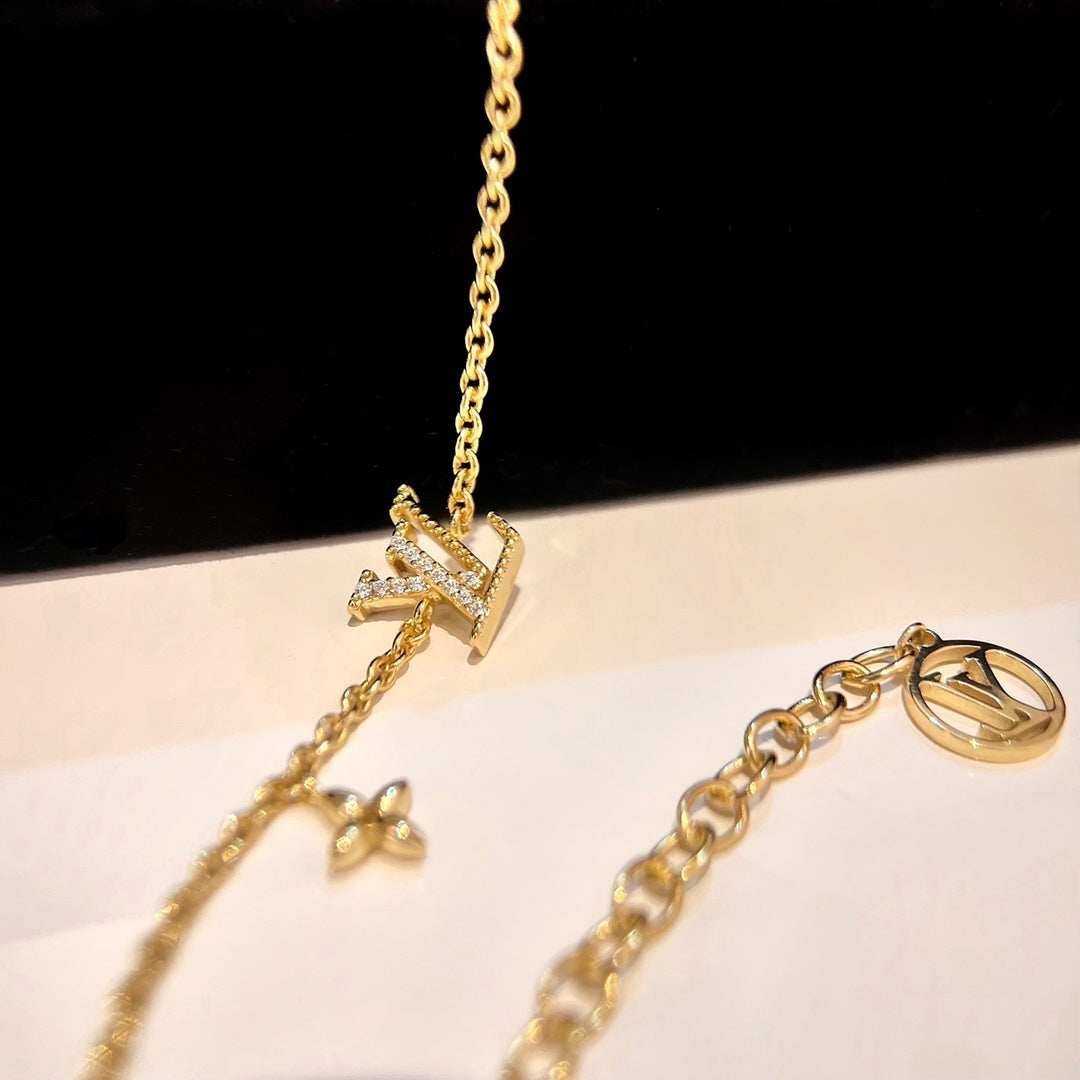 [Baslove]LVロゴスターモチーフゴールドブレスレット