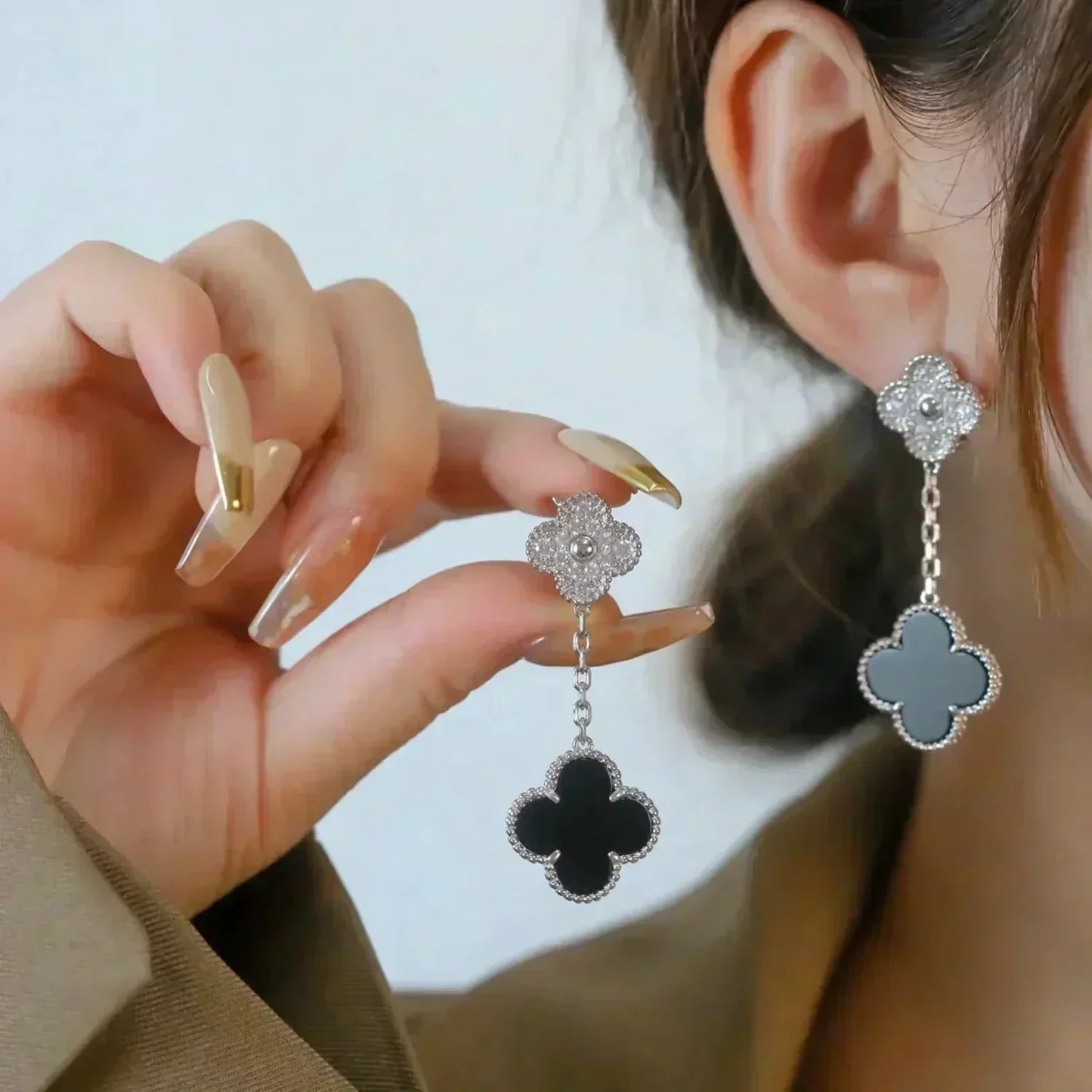 [Violet JW]CLOVER 2 MOTIFS  DIAMOND ONYX EARRINGS SILVER