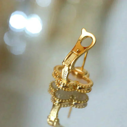 [Baslove]CLOVER MEDIUM 1 MOTIVE WEISSE MOP-OHRSTECKER