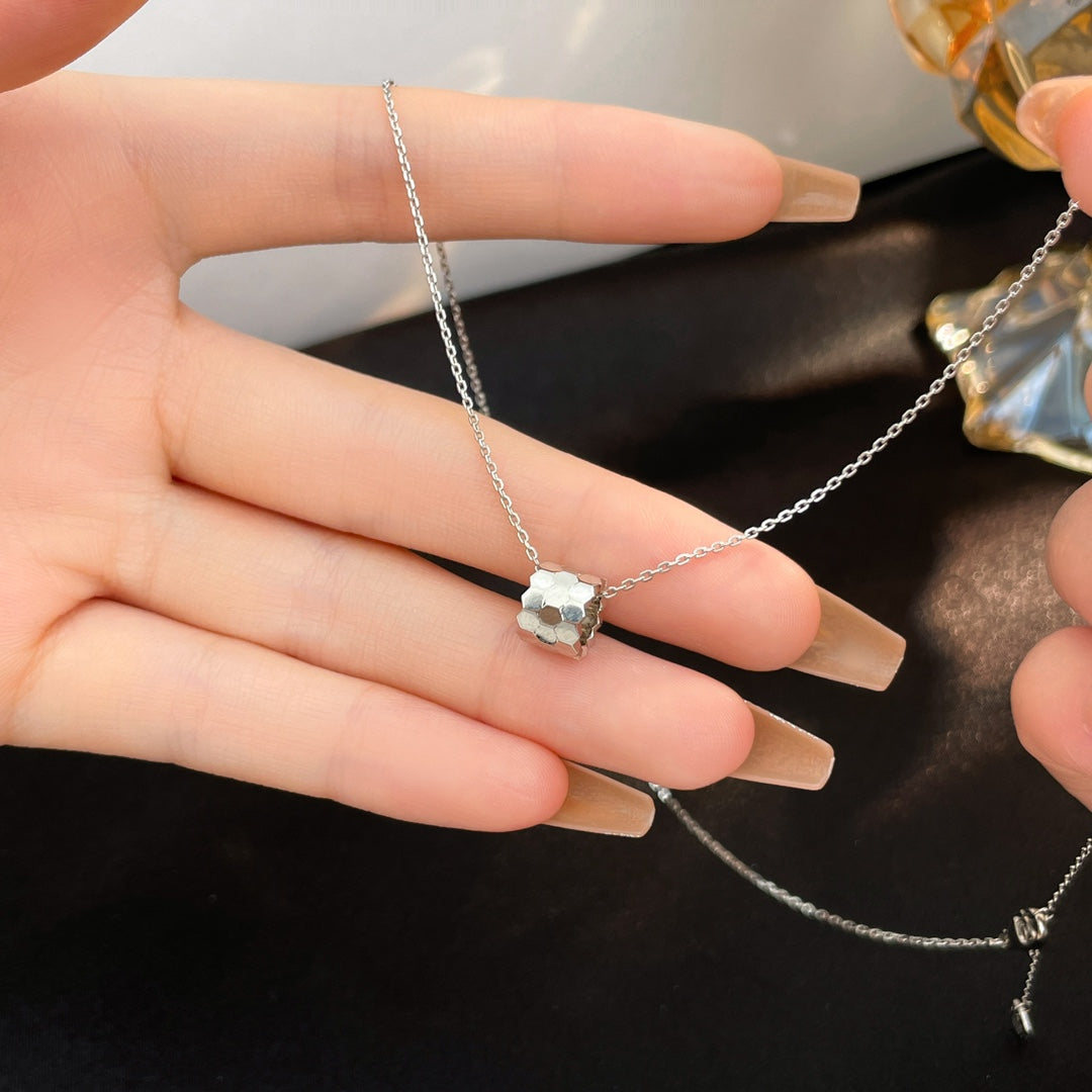 [Violet JW]BEE MINI NECKLACE