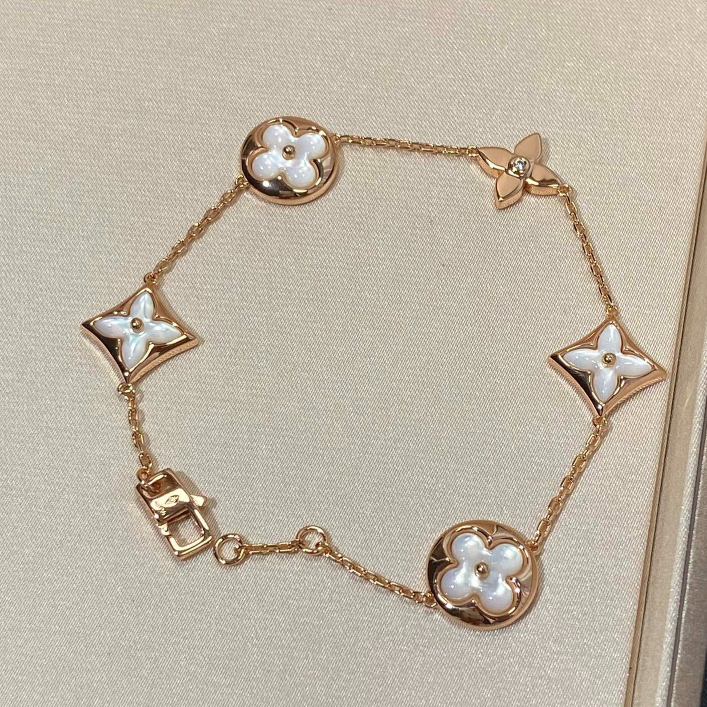 [Violet JW]STAR AND SUN 5 MOTIF MOP PINK GOLD BRACELET