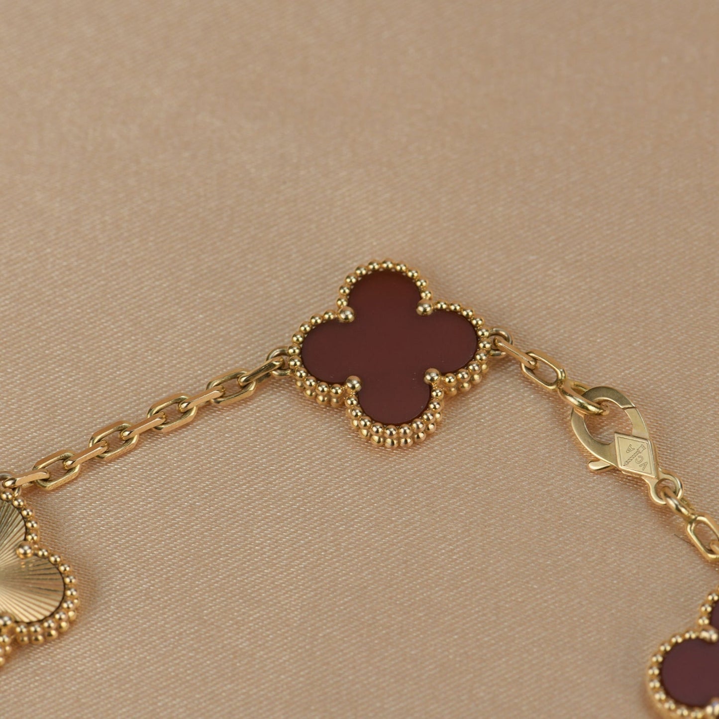 [Violet JW]CLOVER  5 MOTIFS CARNELIAN GOLD BRACELET
