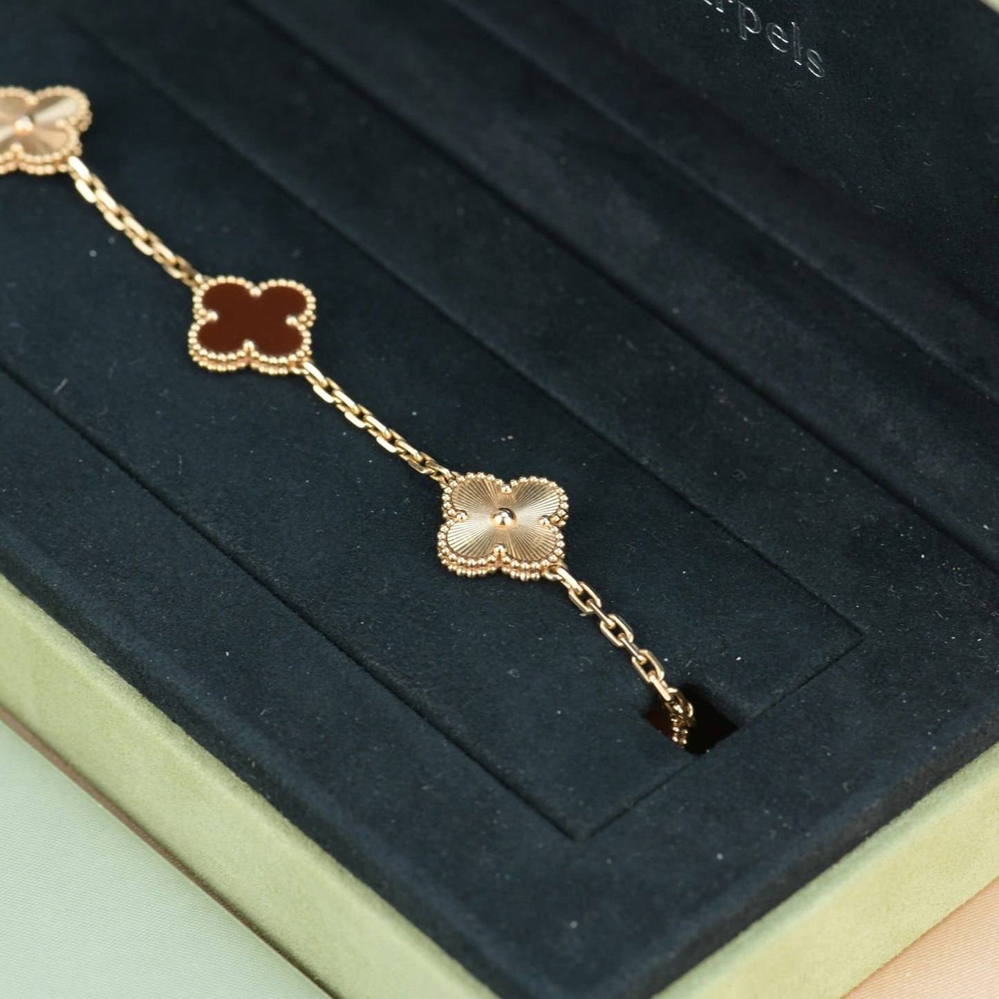 [Violet JW]CLOVER  5 MOTIFS CARNELIAN GOLD BRACELET