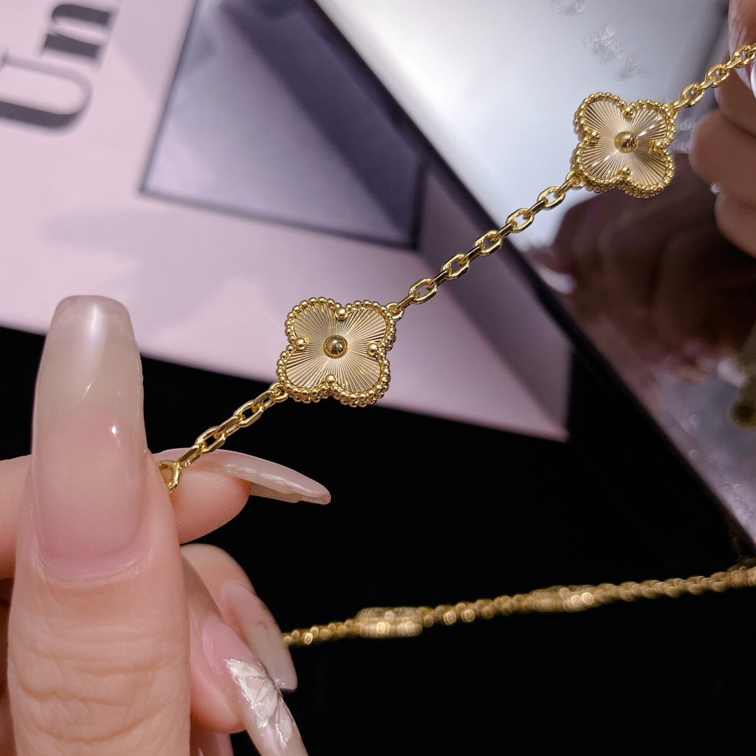 [Violet JW]CLOVER 10 MOTIFS LASER NECKLACE