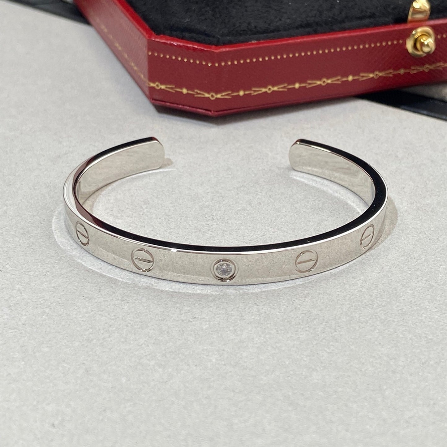 [Violet JW]LOVE BRACELET 6.1MM 1 DIAMOND OPEN CUFF