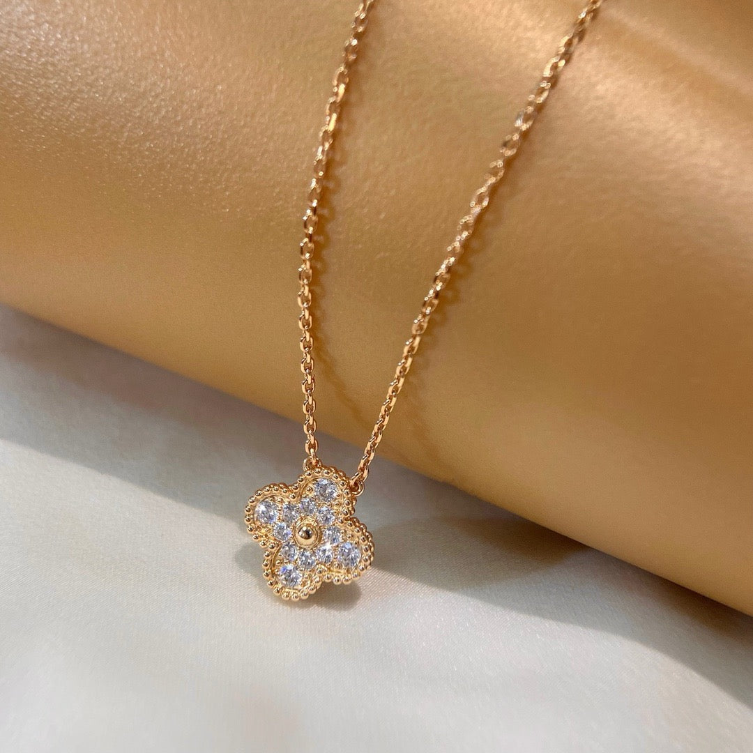 [Violet JW]CLOVER 15MM DIAMOND SINGLE FLOWER NECKLACE