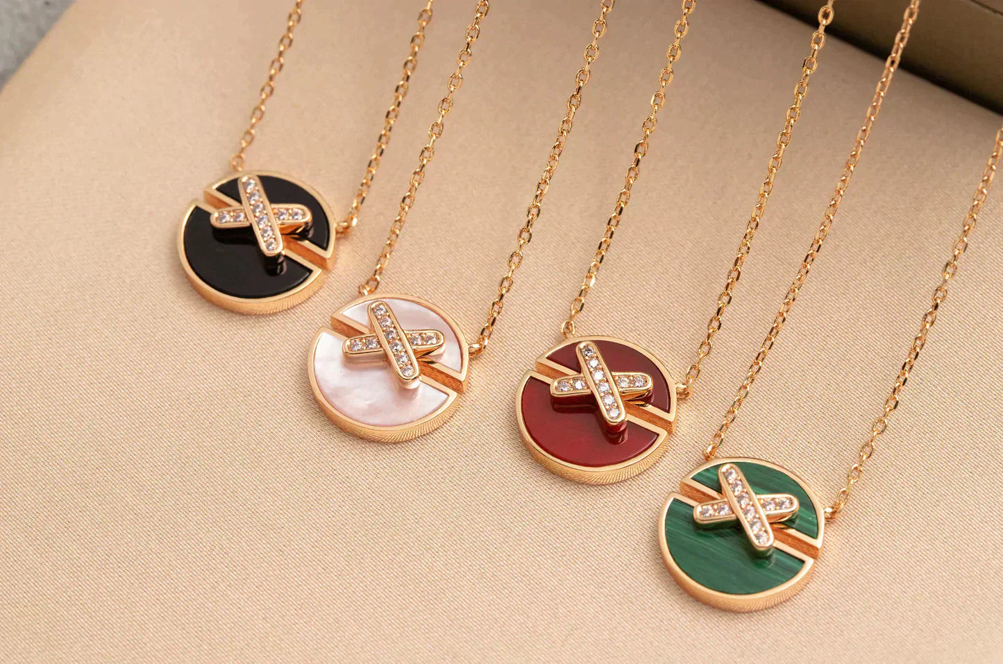 [Violet JW]JEUX DE ROSE GOLD DIAMOND NECKLACE