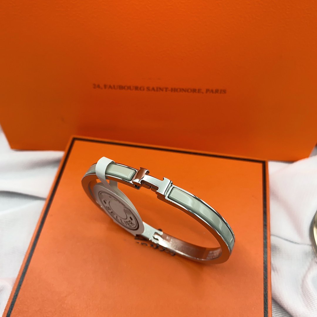 [Violet JW]CLASSIC HM CLIC GREEN 8MM ENAMEL BRACELET