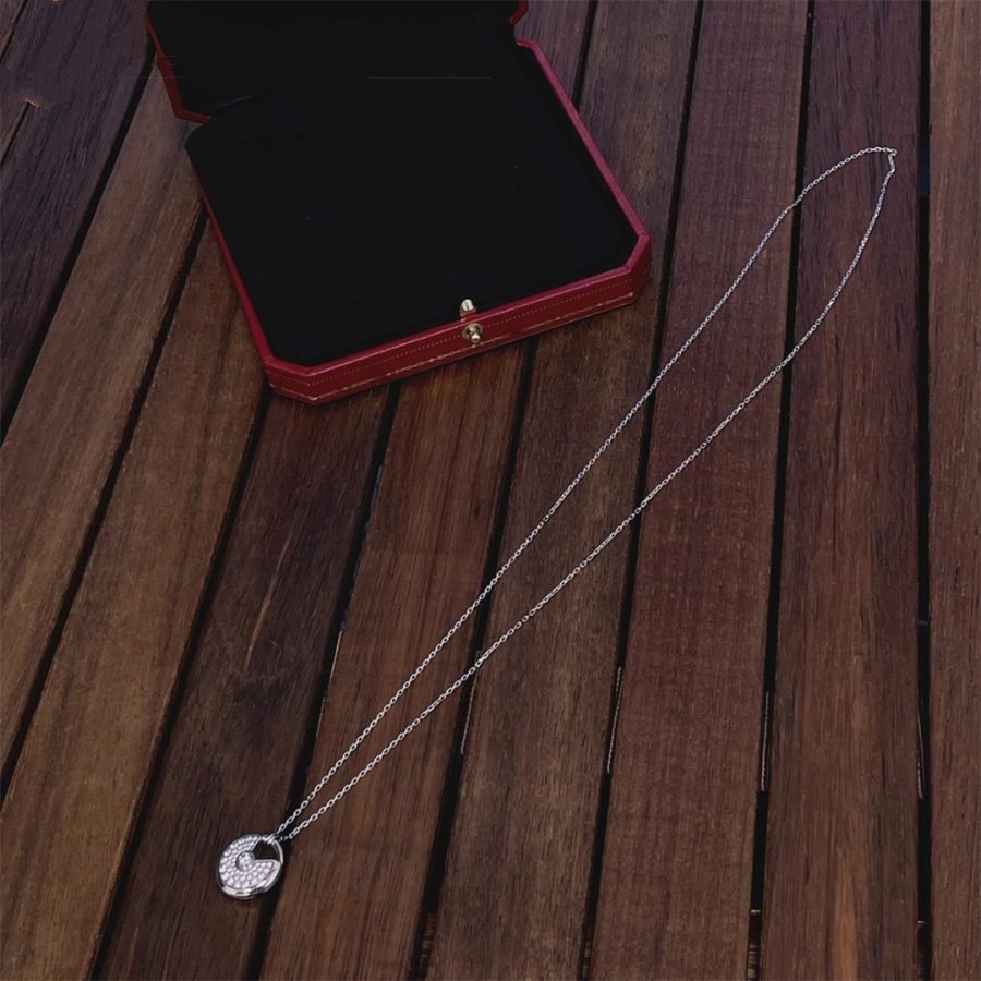 [Baslove]アミュレット シルバー フルダイヤモンドネックレス