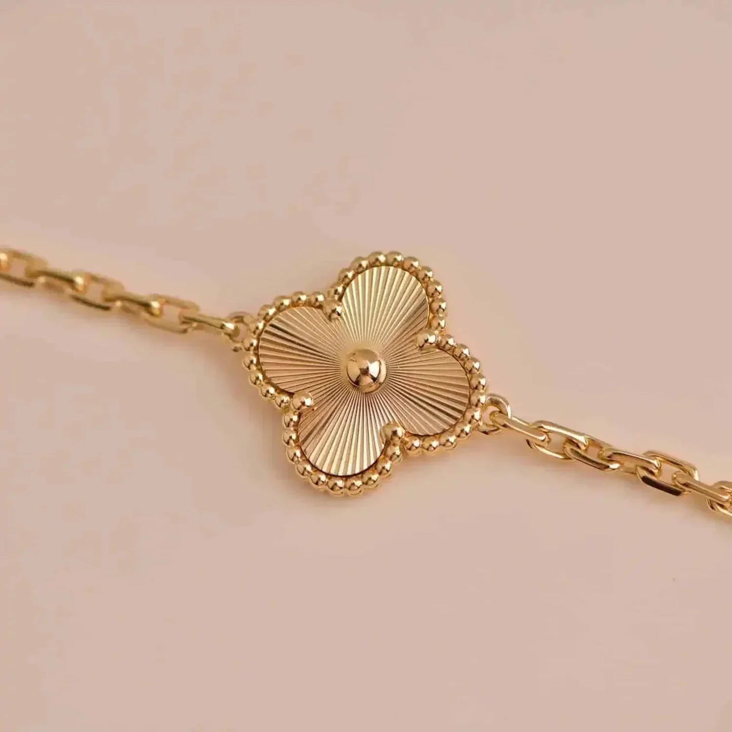 [Violet JW]CLOVER 5 FLOWERS LASER BRACELET