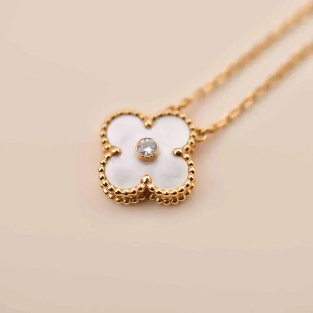 [Violet JW]CLOVER 15MM DIAMOND WHITE FRITILLARIA NECKLACE