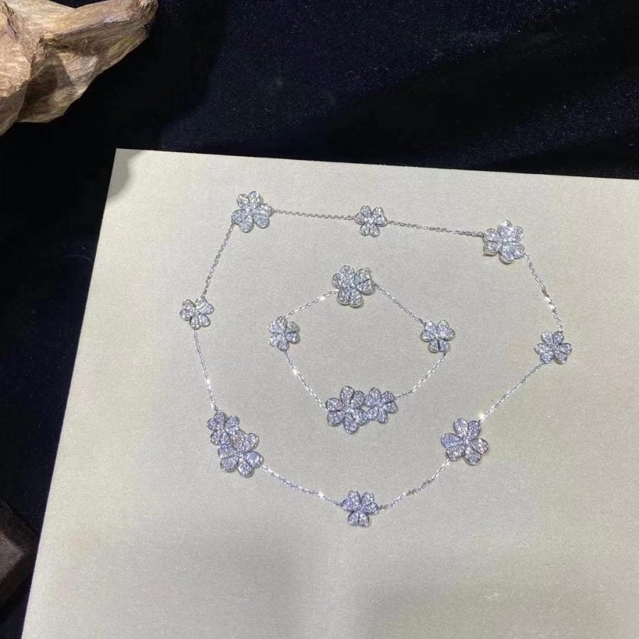 [Violet JW]FRIVOLE SILVER 5 FLOWERS BRACELET