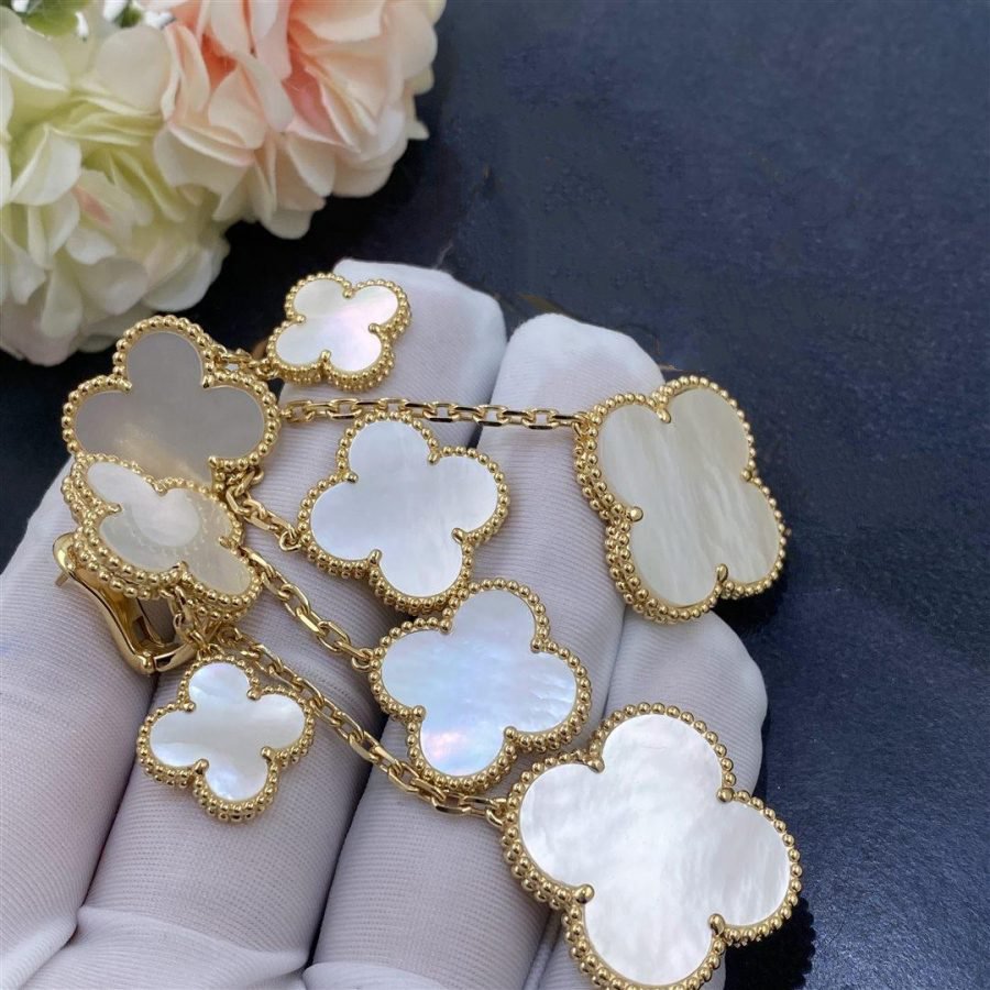 [Violet JW]CLOVER EARRINGS WHITE MOP 4 MOTIFS GOLD