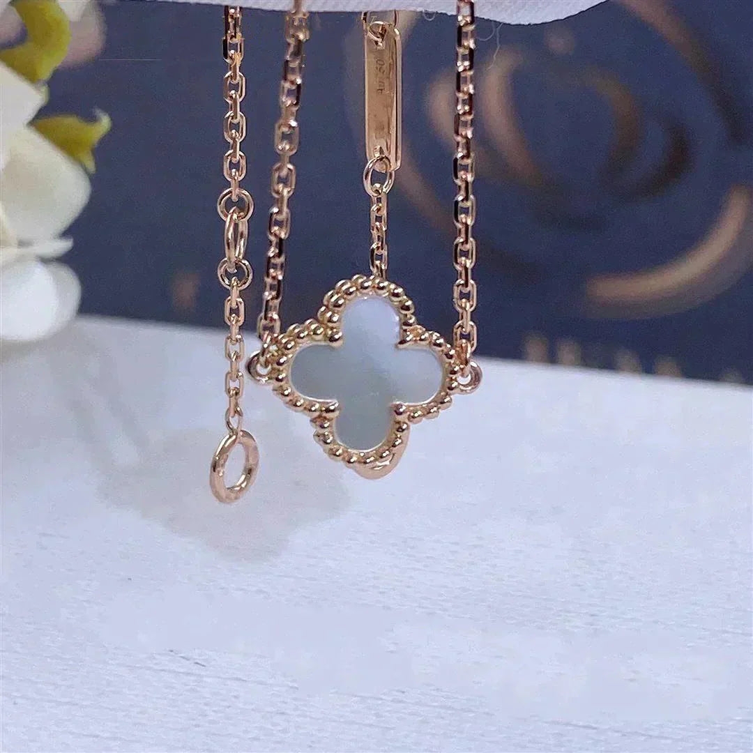 [Baslove]クローバー ホワイトモップ シングルフラワーブレスレット